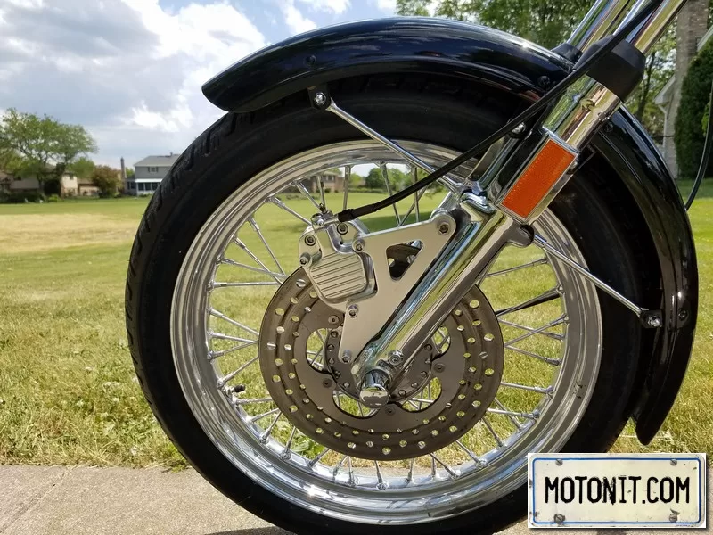 1975 AMF Harley-Davidson FXE 1200 Super Glide Shovelhead | Motonit 2017