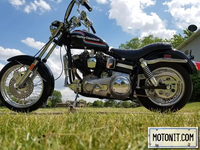 1975 AMF Harley-Davidson FXE 1200 Super Glide Shovelhead | Motonit 2017