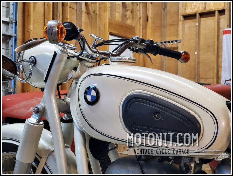 1964 BMW R60/2 and Victress S1A | Motonit 2022